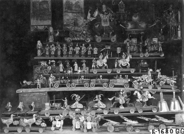 Đồ chơi mô phỏng nhân vật anh hùng trong các điển tích